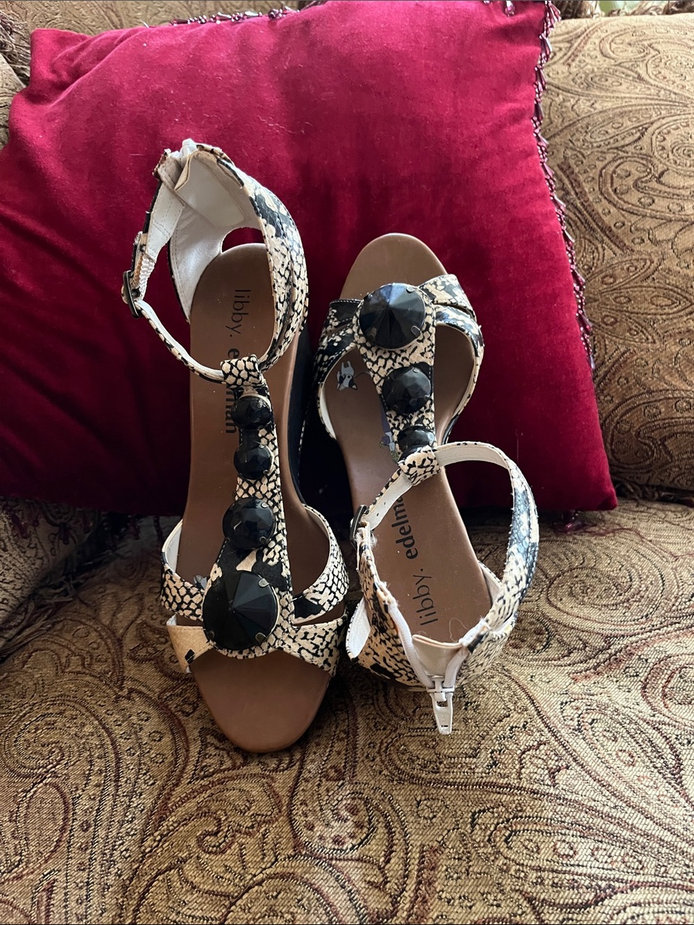 libby. edelman Beige Snake-Print T-Strap Sandals with Black Gem Accents